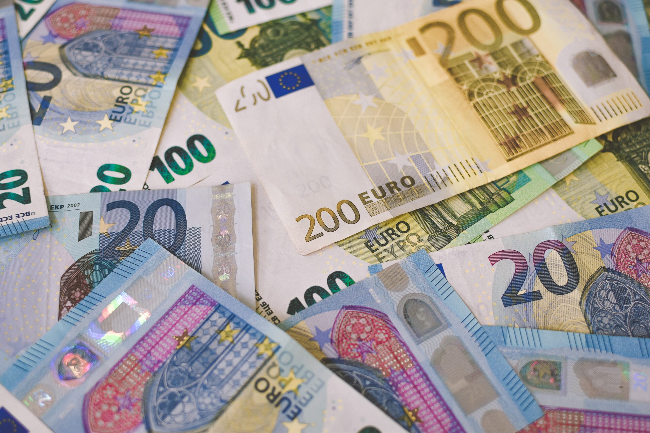 Trzymanie swoich oszczędności w euro
